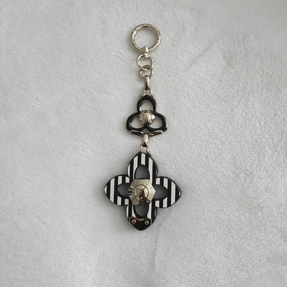 Henri Bendel Black and Silver Key Holder